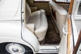 Foto 24 di 24: 1953 Bentley R Type Saloon
