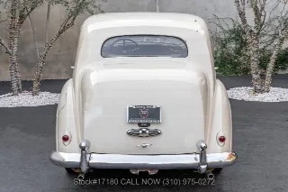 Foto 6 di 24: 1953 Bentley R Type Saloon