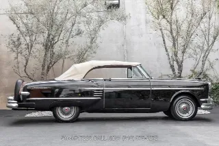 Foto 10 di 24: 1954 Packard Convertible
