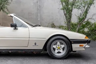 Foto 16 di 24: 1982 Ferrari 400i