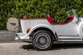 Foto 17 di 24: 1979 Excalibur Phaeton Series III