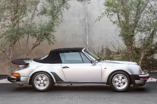 Foto 10 di 24: 1986 Porsche Carrera