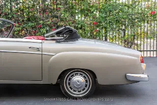 Foto 19 di 24: 1960 Mercedes Benz 220SE