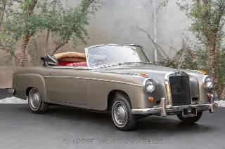 Foto 1 di 24: 1960 Mercedes Benz 220SE