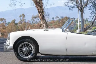 Foto 20 di 24: 1960 MG A