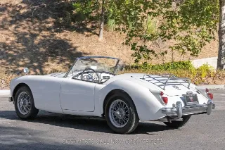 Foto 9 di 24: 1960 MG A