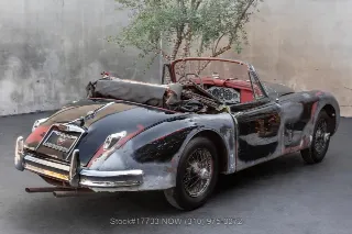 Foto 5 di 24: 1959 Jaguar XK150