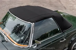 Foto 19 di 24: 1968 Mercedes Benz 280SL with 2 tops