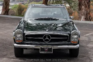 Foto 20 di 24: 1968 Mercedes Benz 280SL with 2 tops