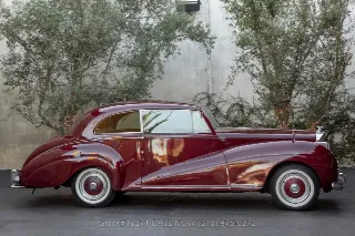 Foto 4 di 24: 1952 Bentley Mark VI James Young