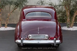 Foto 6 di 24: 1952 Bentley Mark VI James Young