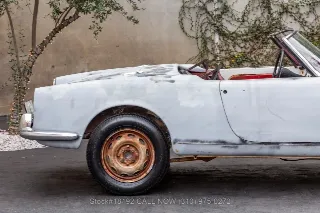 Foto 11 di 24: 1958 Alfa Romeo Giulietta Spider