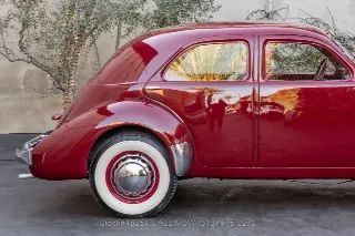 Foto 12 di 24: 1936 Cord 810