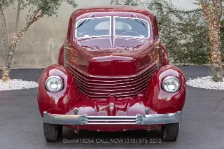 Foto 15 di 24: 1936 Cord 810