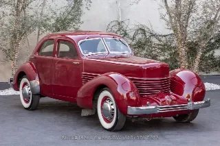 Foto 1 di 24: 1936 Cord 810