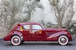 Foto 5 di 24: 1936 Cord 810