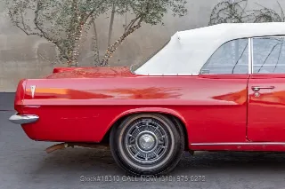 Foto 14 di 24: 1963 Pontiac Tempest LeMans