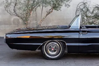 Foto 17 di 24: 1966 Ford Thunderbird