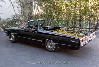 Foto 7 di 24: 1966 Ford Thunderbird
