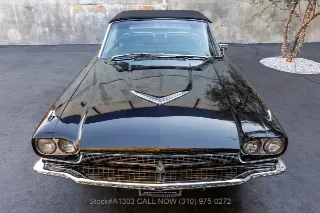 Foto 9 di 24: 1966 Ford Thunderbird