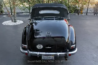 Foto 11 di 24: 1952 Mercedes Benz 220