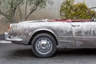 Foto 11 di 24: 1962 Alfa Romeo 2000 Spider