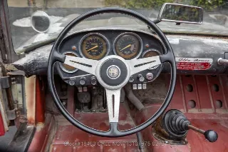 Foto 18 di 24: 1962 Alfa Romeo 2000 Spider