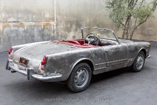 Foto 5 di 24: 1962 Alfa Romeo 2000 Spider