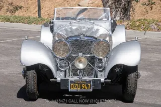 Foto 2 di 24: 1937 Jaguar SS100
