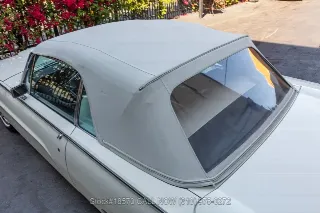 Foto 13 di 24: 1963 Ford Thunderbird