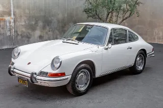 Foto 8 di 24: 1966 Porsche 912