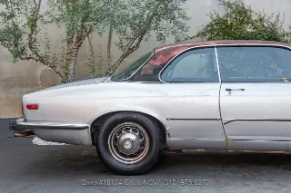 Foto 11 di 24: 1976 Jaguar XJ6C