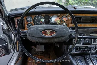 Foto 18 di 24: 1976 Jaguar XJ6C