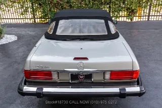 Foto 11 di 24: 1987 Mercedes Benz 560SL