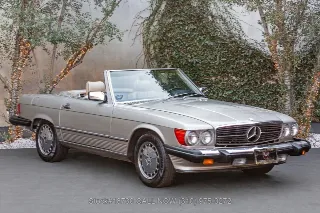 Foto 1 di 24: 1987 Mercedes Benz 560SL