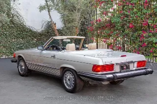 Foto 7 di 24: 1987 Mercedes Benz 560SL