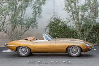 Foto 4 di 24: 1962 Jaguar XKE
