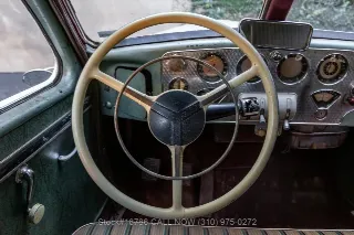 Foto 17 di 24: 1937 Cord 812