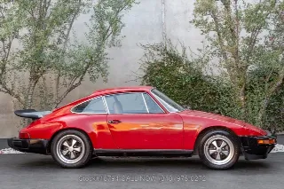 Foto 4 di 24: 1974 Porsche 911