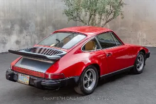 Foto 5 di 24: 1974 Porsche 911