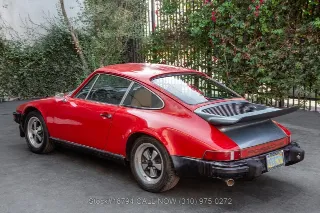 Foto 7 di 24: 1974 Porsche 911