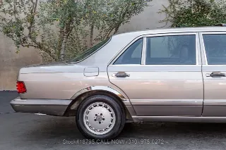 Foto 11 di 24: 1987 Mercedes Benz 420SEL