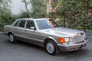 Foto 3 di 24: 1987 Mercedes Benz 420SEL