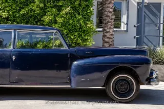 Foto 10 di 24: 1942 Lincoln Continental Club