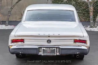 Foto 6 di 24: 1965 Buick Special
