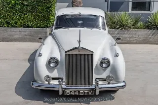 Foto 2 di 24: 1958 Rolls Royce Silver Cloud I
