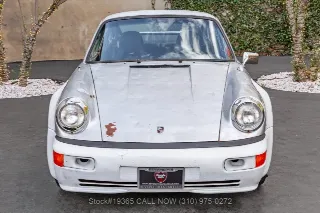 Foto 2 di 24: 1975 Porsche 911S Sunroof Delete