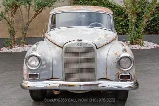 Foto 2 di 24: 1960 Mercedes Benz 300D Adenauer