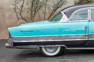 Foto 11 di 24: 1956 Packard 400