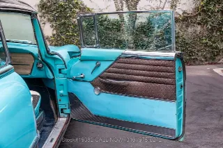 Foto 23 di 24: 1956 Packard 400